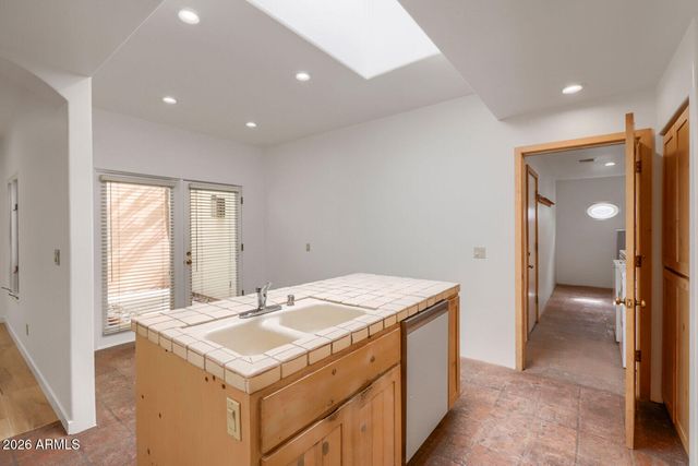 6411 S RIVER Drive 4, Tempe, AZ 85283