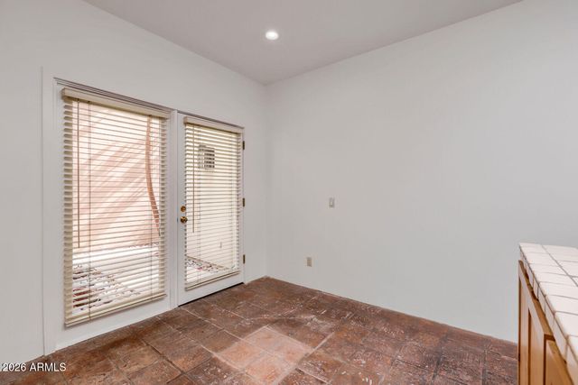 6411 S RIVER Drive 4, Tempe, AZ 85283