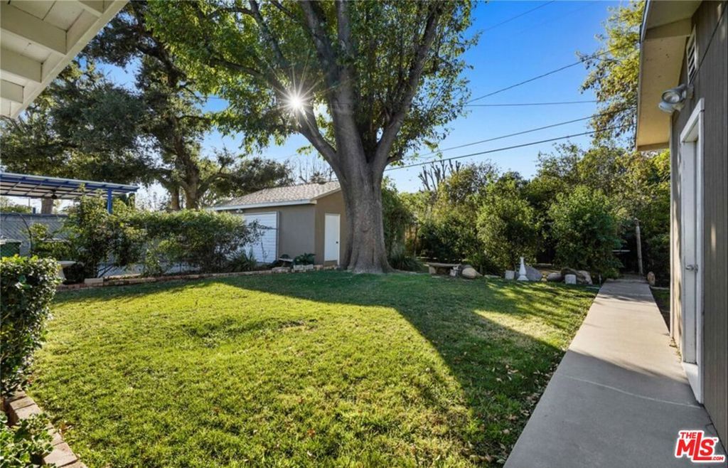 Image 4 of property listing at 8433 Tunney Avenue, Northridge, CA 91324