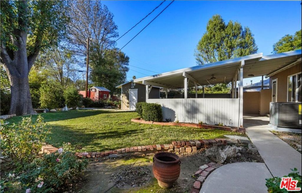 Image 8 of property listing at 8433 Tunney Avenue, Northridge, CA 91324