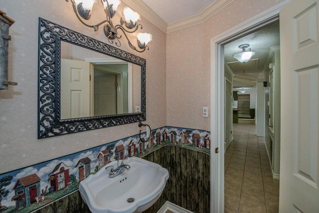 820 Enfield Lane, Beaumont, TX 77707