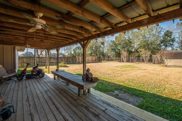 820 Enfield Lane, Beaumont, TX 77707