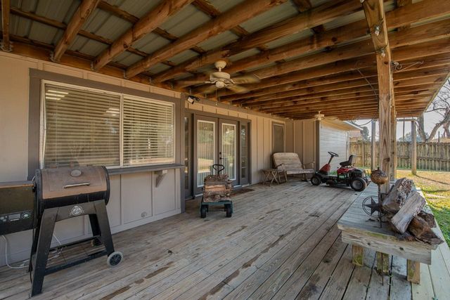 820 Enfield Lane, Beaumont, TX 77707