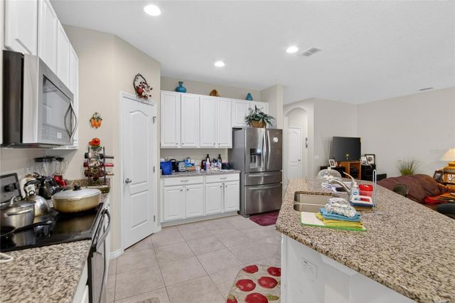 11551 TANGLE STONE DRIVE, Gibsonton, FL 33534