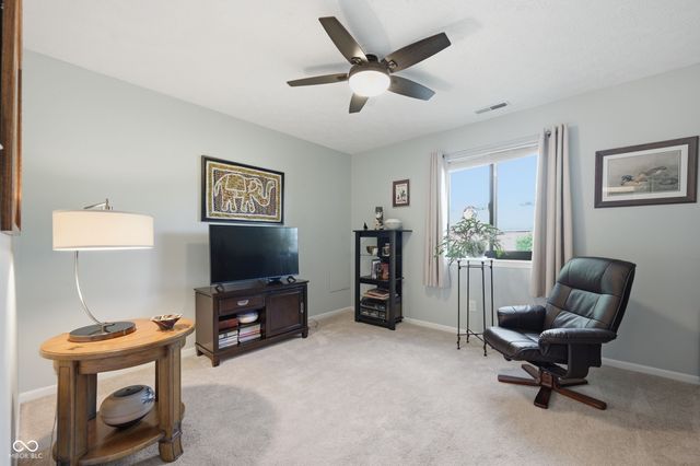 9278 Oak Run East Drive, Indianapolis, IN 46260
