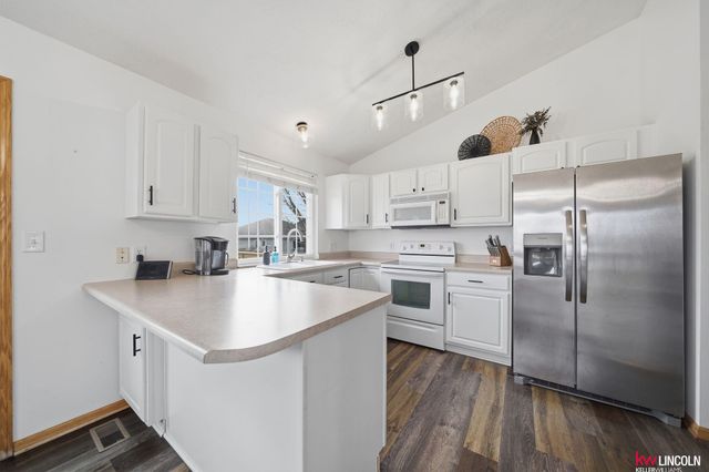 2440 NW 45th Street, Lincoln, NE 68524