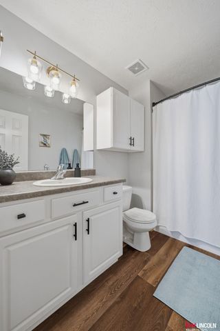 2440 NW 45th Street, Lincoln, NE 68524