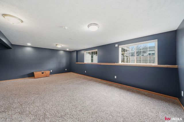 2440 NW 45th Street, Lincoln, NE 68524