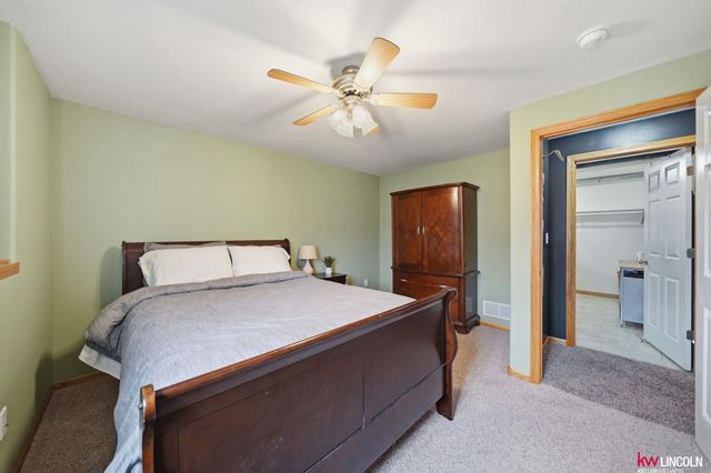 2440 NW 45th Street, Lincoln, NE 68524