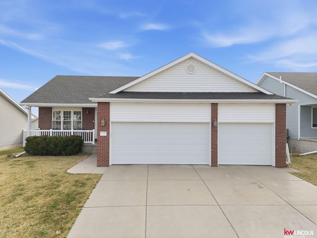2440 NW 45th Street, Lincoln, NE 68524