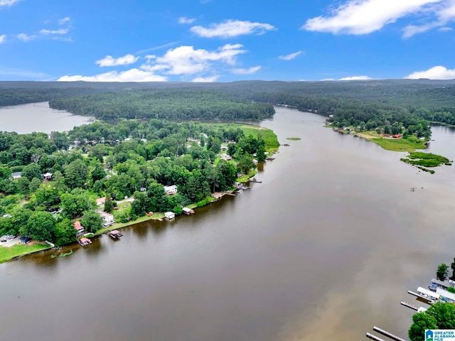 142 RIVERSIDE DRIVE, Bessemer, AL 35023