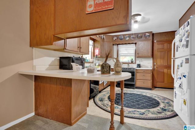 142 RIVERSIDE DRIVE, Bessemer, AL 35023