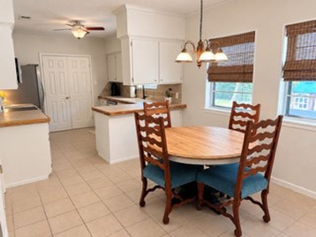 222 La Jolla Drive, Athens, TX 75751