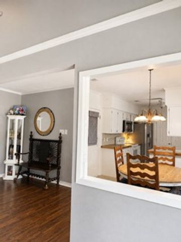 222 La Jolla Drive, Athens, TX 75751