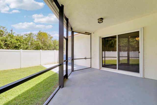 10075 Freesian Way, Wellington, FL 33449