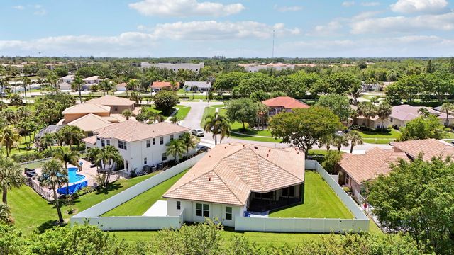 10075 Freesian Way, Wellington, FL 33449