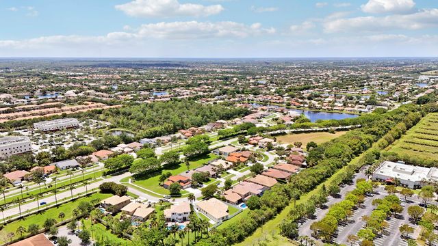 10075 Freesian Way, Wellington, FL 33449