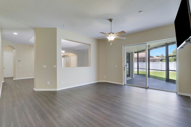 10075 Freesian Way, Wellington, FL 33449