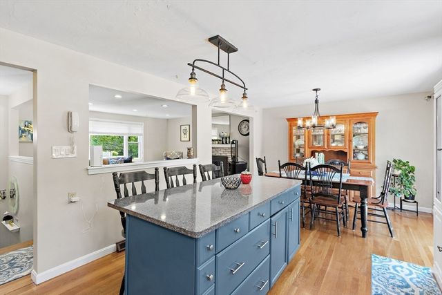 3 Thomas Drive, Franklin, MA 02038
