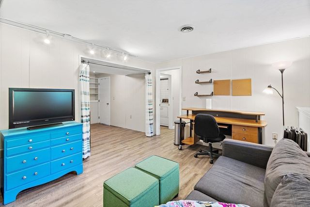3 Thomas Drive, Franklin, MA 02038