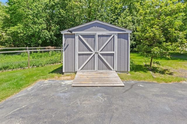 3 Thomas Drive, Franklin, MA 02038