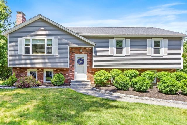 3 Thomas Drive, Franklin, MA 02038
