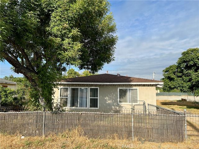2288 S Gardena, San Bernardino, CA 92408