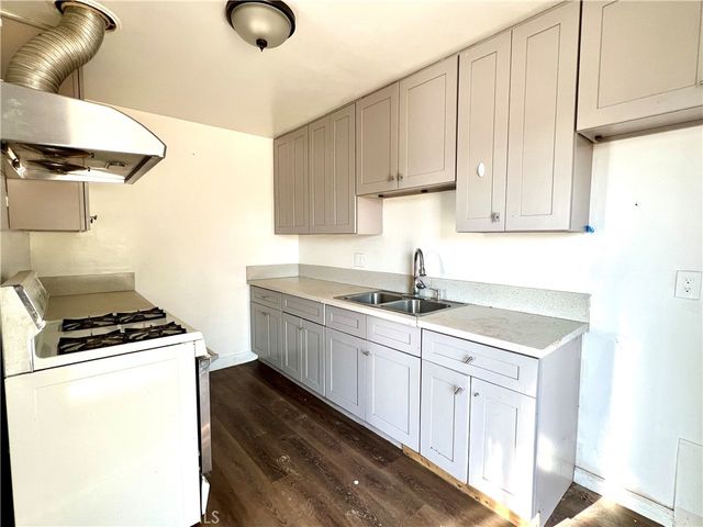 2288 S Gardena, San Bernardino, CA 92408