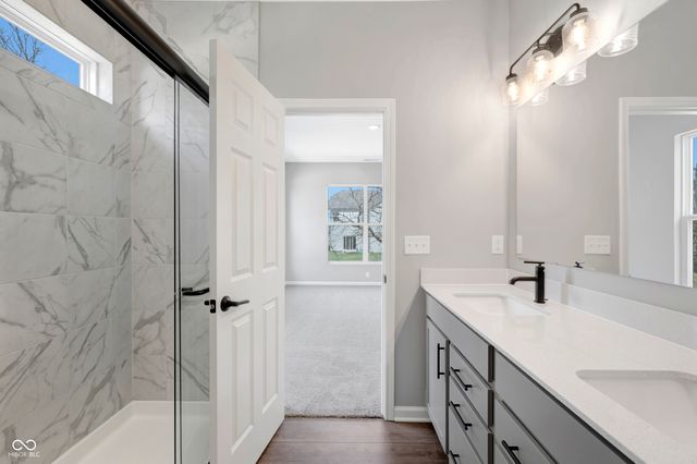 4212 Hayden Valley Drive, Bargersville, IN 46106