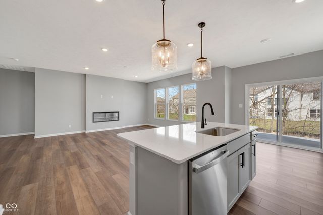 4212 Hayden Valley Drive, Bargersville, IN 46106