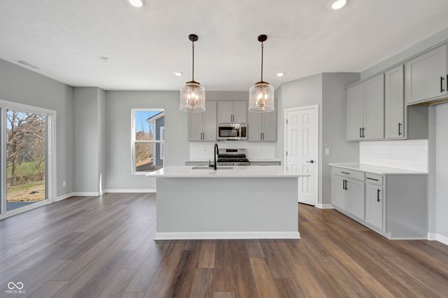 4212 Hayden Valley Drive, Bargersville, IN 46106