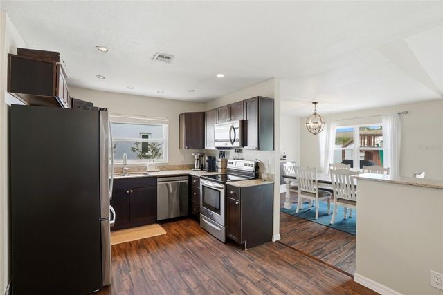 8405 SOMERSET DRIVE, Largo, FL 33773