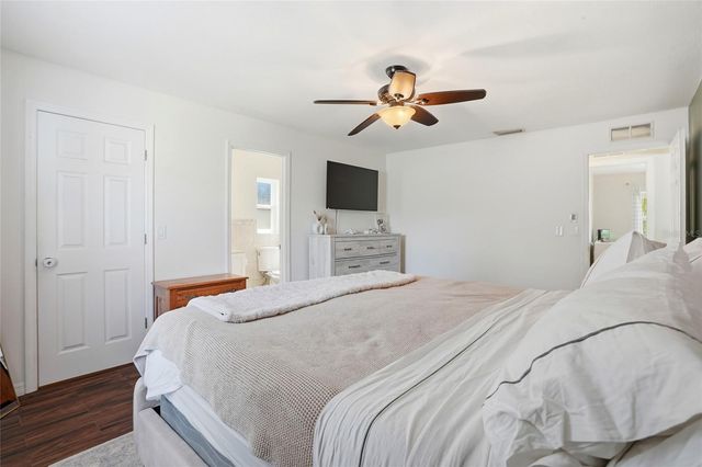 8405 SOMERSET DRIVE, Largo, FL 33773