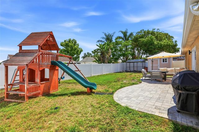 8405 SOMERSET DRIVE, Largo, FL 33773