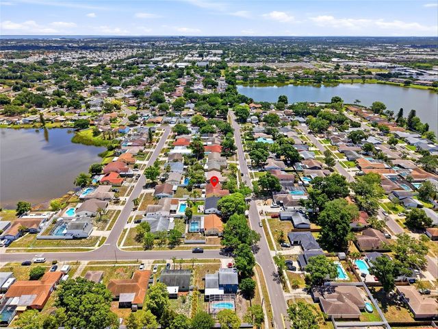 8405 SOMERSET DRIVE, Largo, FL 33773