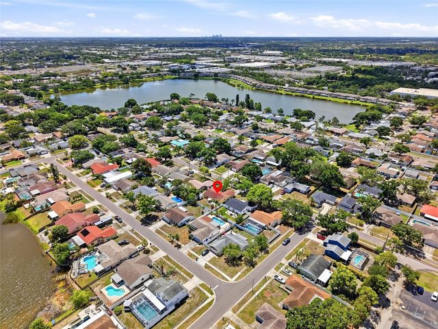 8405 SOMERSET DRIVE, Largo, FL 33773