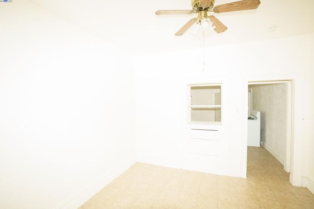 866 Isabella St, Oakland, CA 94607