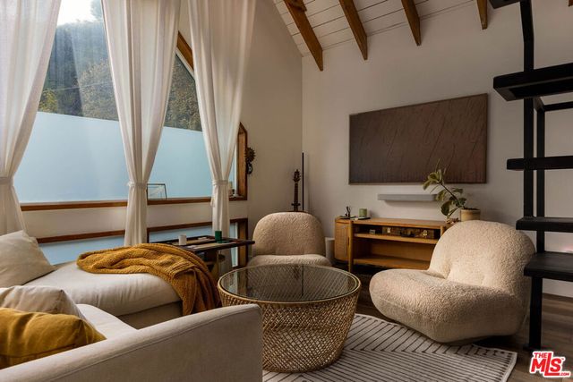 1906 N Beverly Glen Boulevard, Los Angeles, CA 90077