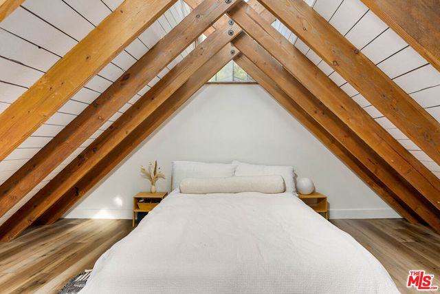 1906 N Beverly Glen Boulevard, Los Angeles, CA 90077