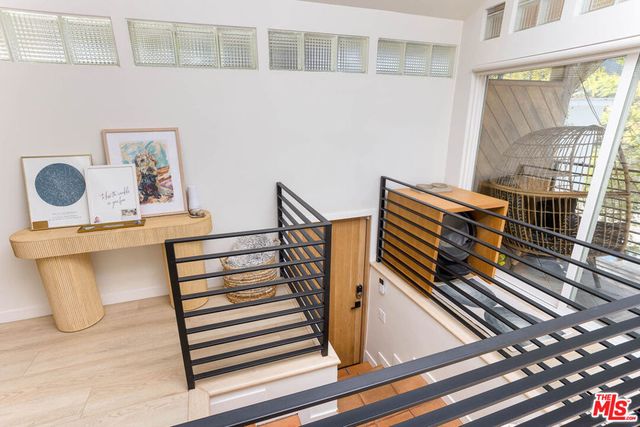 1906 N Beverly Glen Boulevard, Los Angeles, CA 90077