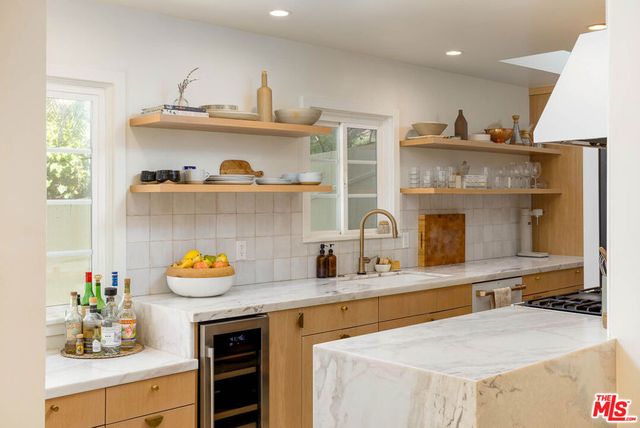 1906 N Beverly Glen Boulevard, Los Angeles, CA 90077