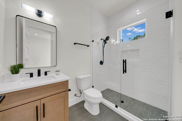 303 Pleasant Knoll, San Antonio, TX 78260