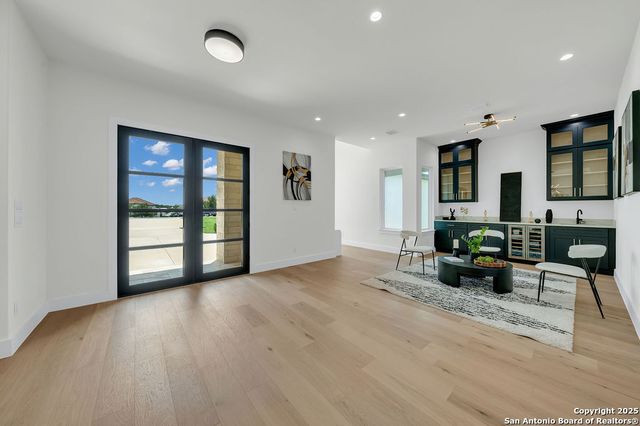 303 Pleasant Knoll, San Antonio, TX 78260