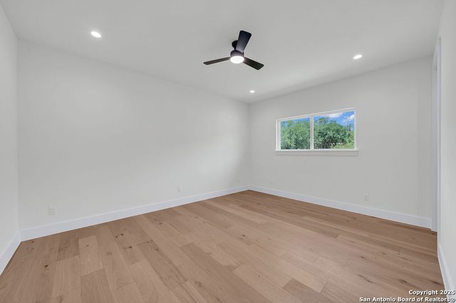 303 Pleasant Knoll, San Antonio, TX 78260