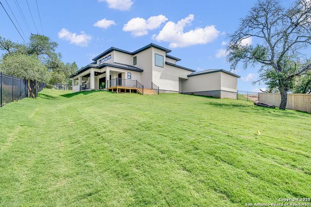 303 Pleasant Knoll, San Antonio, TX 78260