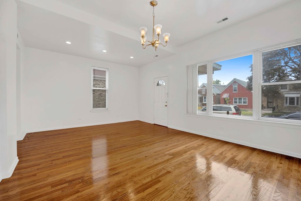 1927 W 34th Place, Chicago, IL 60608 — photo 4