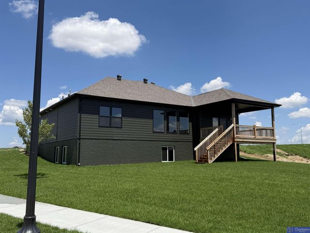 20021 P Street, Omaha, NE 68135