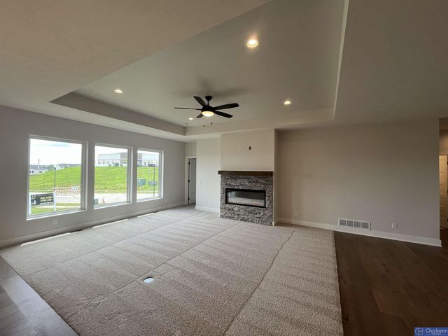 20021 P Street, Omaha, NE 68135