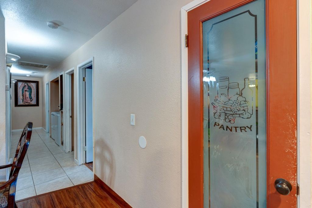 Image 16 of property listing at 6555 Eden Avenue, Winton, CA 95388