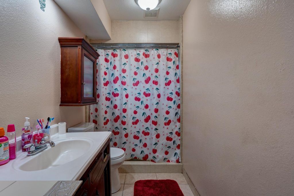 Image 24 of property listing at 6555 Eden Avenue, Winton, CA 95388